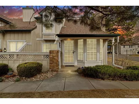 993 S Fairplay St, Aurora, CO 80012