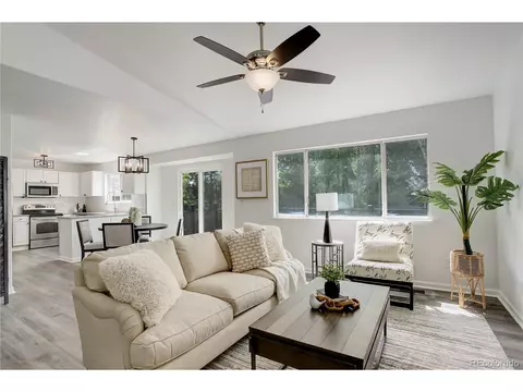 21486 E Crestline Ln, Centennial, CO 80015