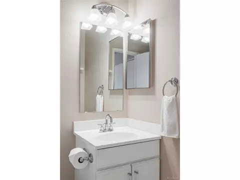 Undisclosed, Arvada, CO 80004 photo 24