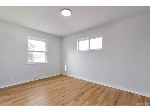 1071 Lima St, Aurora, CO 80010 photo 9