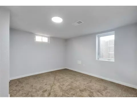 1071 Lima St, Aurora, CO 80010 photo 12