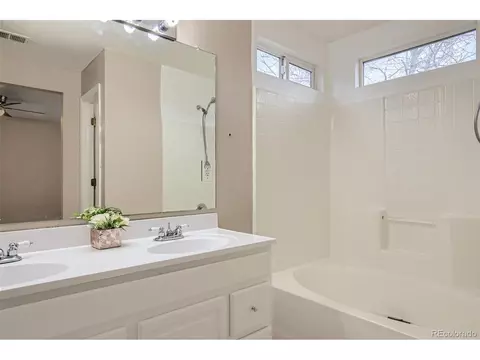 19496 E 59th Dr, Aurora, CO 80019 photo 7