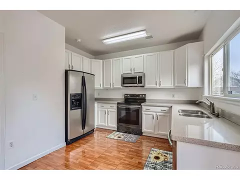 19496 E 59th Dr, Aurora, CO 80019 photo 4