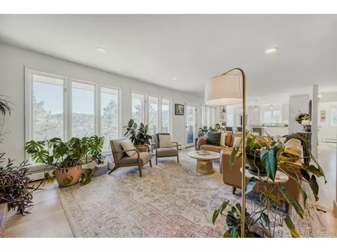 Living - 924 Kelly Rd, Boulder, CO 80302 photo 2 of 5