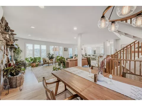 Dining - 924 Kelly Rd, Boulder, CO 80302 photo 2 of 2