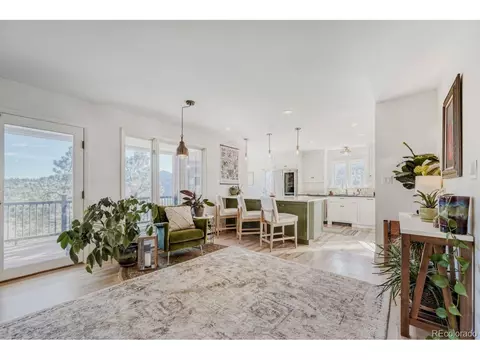 Living - 924 Kelly Rd, Boulder, CO 80302 photo 3 of 5