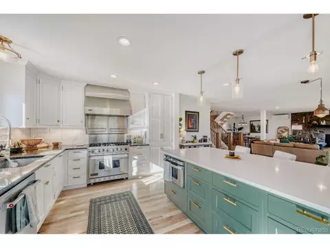 Kitchen - 924 Kelly Rd, Boulder, CO 80302 photo 1 of 4