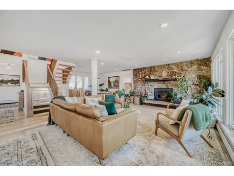 Living - 924 Kelly Rd, Boulder, CO 80302 photo 1 of 5