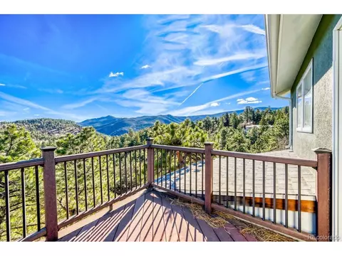 Exterior - 924 Kelly Rd, Boulder, CO 80302 photo 6 of 10