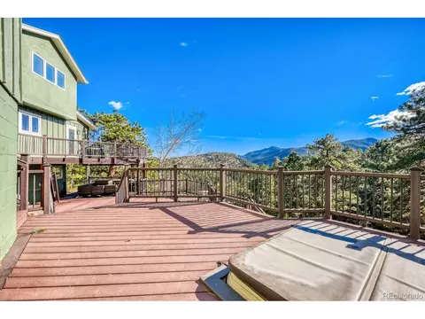Exterior - 924 Kelly Rd, Boulder, CO 80302 photo 9 of 10