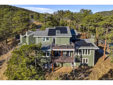 Exterior - 924 Kelly Rd, Boulder, CO 80302 photo 3 of 10