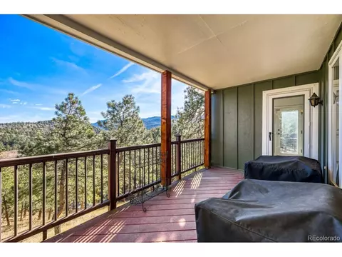 Exterior - 924 Kelly Rd, Boulder, CO 80302 photo 7 of 10