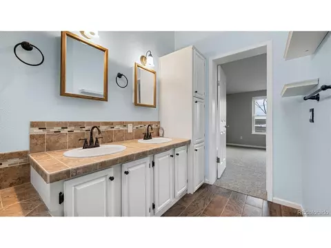201 E Maple St, Elizabeth, CO 80107 photo 12