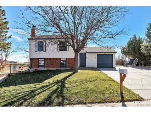 260 Hancock Way, Bennett, CO 80102