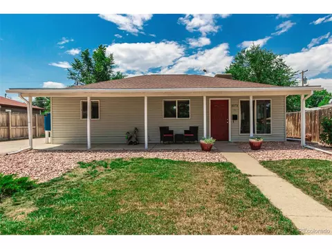 1073 Wheeling St, Aurora, CO 80011