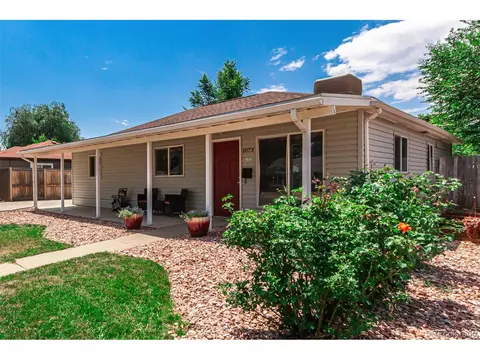 1073 Wheeling St, Aurora, CO 80011 photo 2