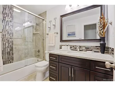 Bath - 12946 E 2nd Ave, Aurora, CO 80011 photo 3 of 5