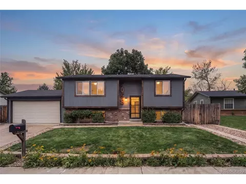 7058 W Roxbury Ave, Littleton, CO 80128