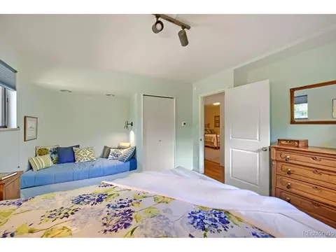 Bedroom - 325 Mohawk Dr, Boulder, CO 80303 photo 4 of 7