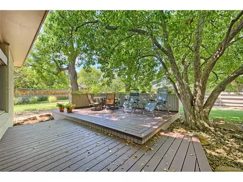 Exterior - 325 Mohawk Dr, Boulder, CO 80303 photo 3 of 10