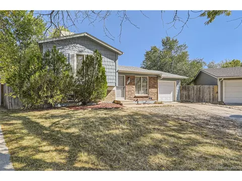 16094 E Adriatic Pl, Aurora, CO 80013 photo 2