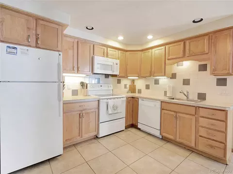 2300 Lodge Pole Cir #106, Silverthorne, CO 80498