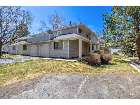 12541 Evans Cir #D, Aurora, CO 80014 photo 2