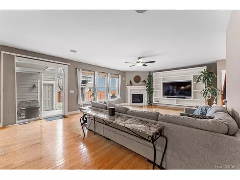9132 E 24th Pl, Denver, CO 80238 photo 3