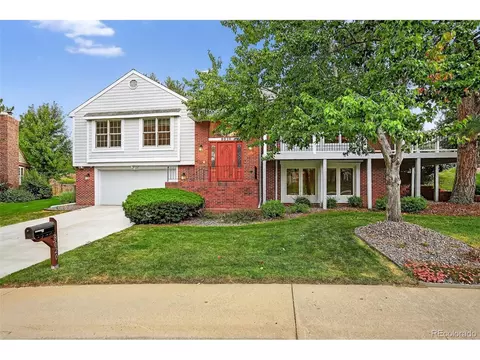 8020 S Oneida Ct, Centennial, CO 80112