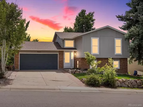 2062 Vineyard Dr, Castle Rock, CO 80104