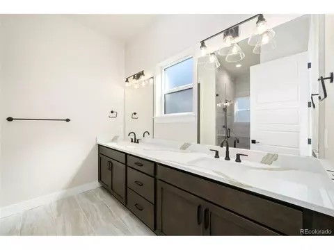 Bath - 1792 Barefoot Dr, Windsor, CO 80550 photo 1 of 2
