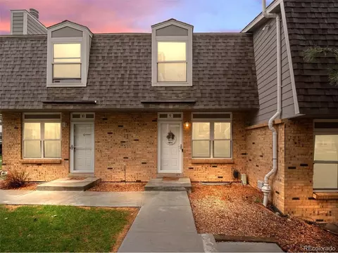 1517 S Owens St #9, Denver, CO 80232