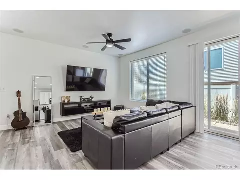18646 E 47th Ave, Denver, CO 80249 photo 6
