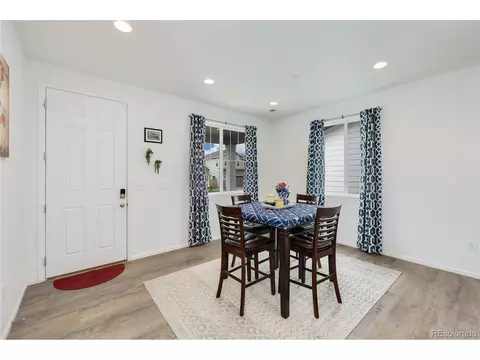 27655 E 10th Dr, Aurora, CO 80018 photo 3