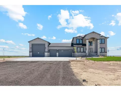 2990 Juliet Ct, Strasburg, CO 80136