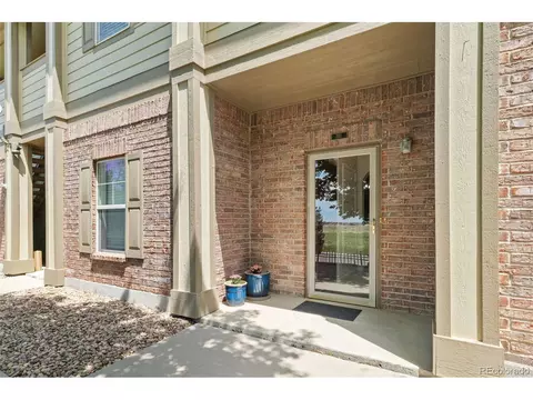 Exterior - 23346 E 5th Pl #101, Aurora, CO 80018 photo 2 of 8