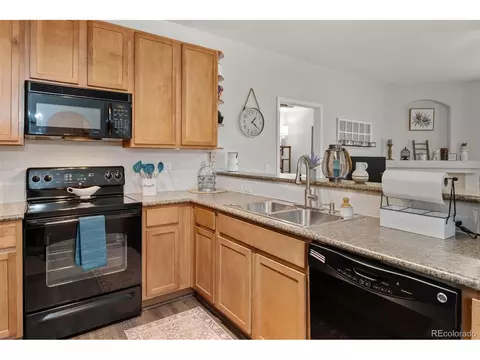 Kitchen - 23346 E 5th Pl #101, Aurora, CO 80018 photo 2 of 5