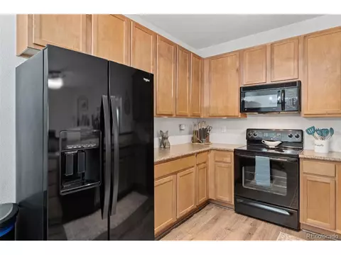 Kitchen - 23346 E 5th Pl #101, Aurora, CO 80018 photo 4 of 5