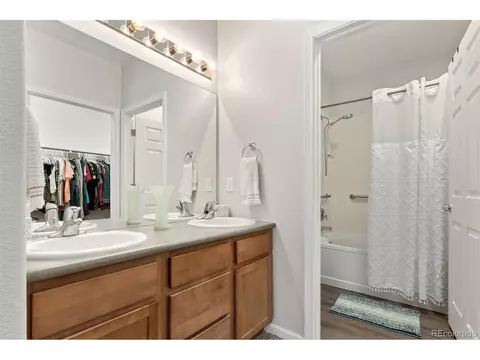 Bath - 23346 E 5th Pl #101, Aurora, CO 80018 photo 1 of 6