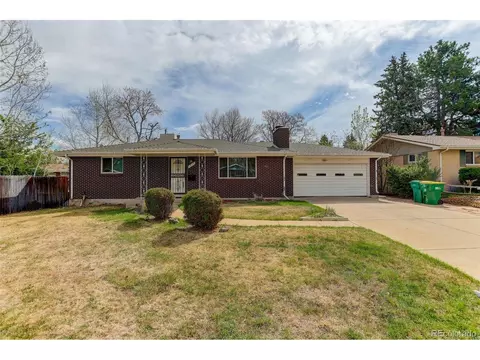 1616 S Balsam Ct, Lakewood, CO 80232