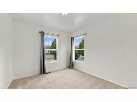 Bedroom - 3517 Dexter Ct, Denver, CO 80207 photo 3 of 7
