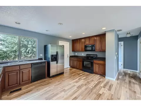 4443 S Eagle Cir, Aurora, CO 80015 photo 9