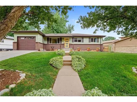1815 S Saulsbury Ct, Lakewood, CO 80232