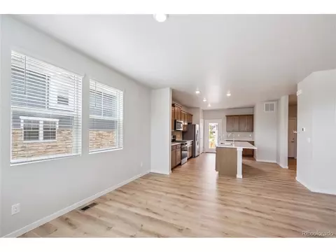 22253 E 6th Pl, Aurora, CO 80018 photo 8