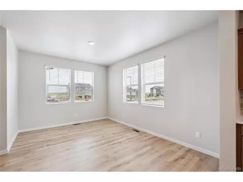 22253 E 6th Pl, Aurora, CO 80018 photo 6