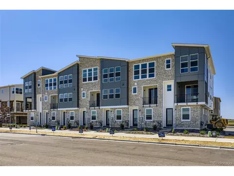 20578 E 63rd Ave, Aurora, CO 80019 photo 2