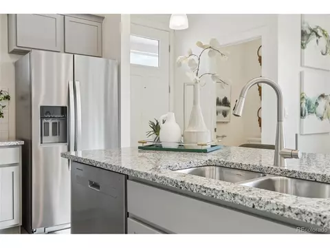 22365 E 6th Ave, Aurora, CO 80018 photo 6