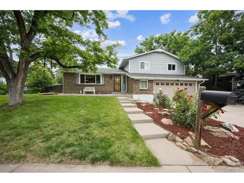 8935 W Swarthmore Dr, Littleton, CO 80123