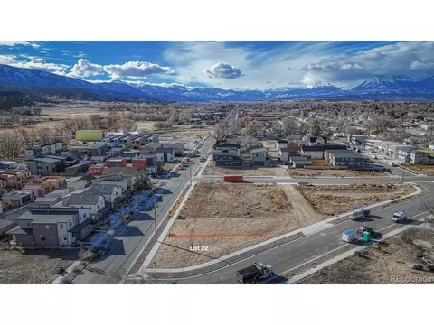 335 Old Stage Rd, Salida, CO 81201