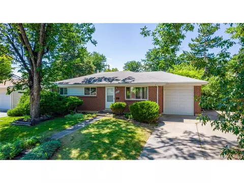 6085 Queen St, Arvada, CO 80004